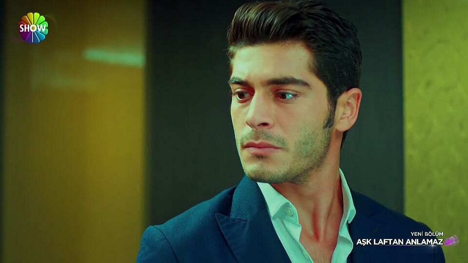 asioigle2013's tweet photo. #HayatDivinity31M #HayMur 

Hayat contenta porque Murat soño con ella ohhh 😍😍😍😍 https://t.co/Kxez9vYulW