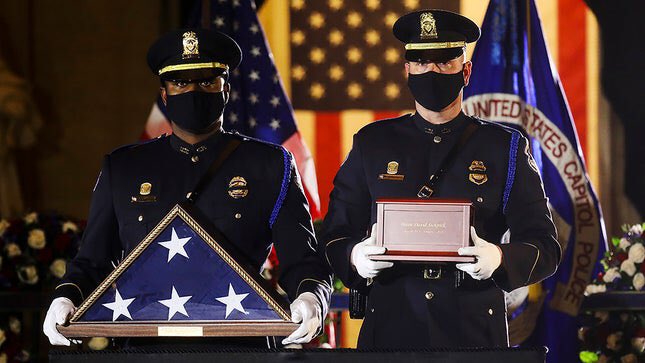 bridget123goooo's tweet photo. On this #MemorialDay let’s honor Brian Sicknick who died in the line of duty defending our democracy

🇺🇸 Saudi Arabia in Op. Southern Watch

🇺🇸 After 9/11 Kyrgyzstan 

🇺🇸 Security PO 108th Air Refueling Wing McGuire-Dix-Lakehurst

🇺🇸 Capitol PO

#FreshVoicesRise #ONEV1 #DemCastUS https://t.co/KqGyWpGnL5