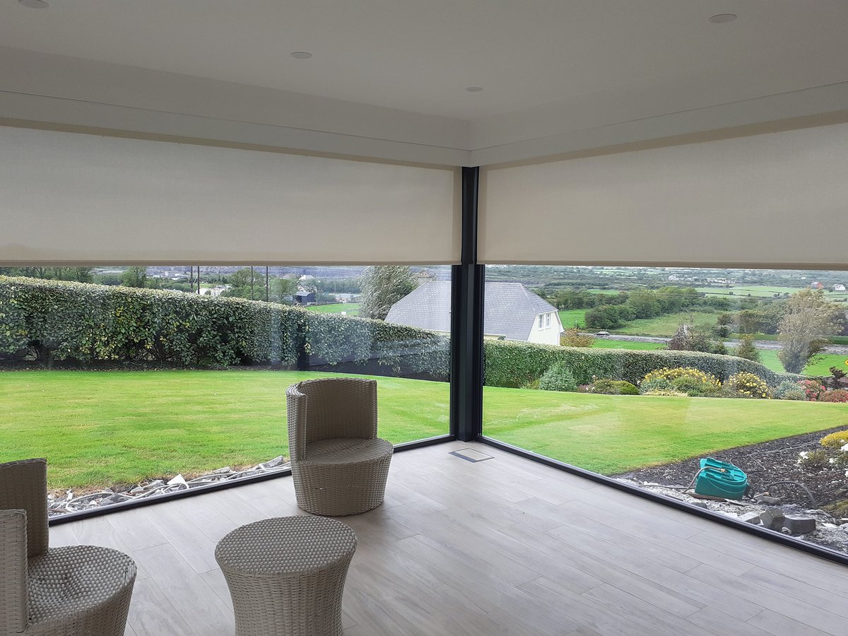 Direct_Blinds's tweet photo. Motorised blinds recently fitted by Direct Blinds ✅

Ideal for large window areas or difficult-to-reach windows, Motorised blinds can be operated with remote controls or easily be programmed to operate automatically giving you privacy when you want it.

#motorised #DirectBlinds https://t.co/UlcyEpfc5v