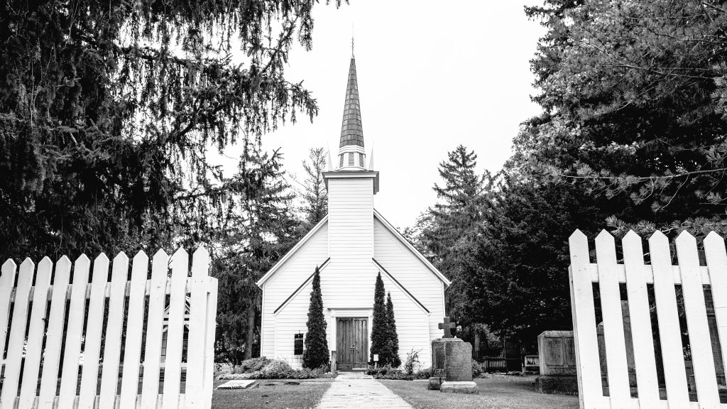 MohawkChapel's tweet photo. 215. #EveryChildMatters 🧡

We are wearing our orange shirts today in remembrance 🧡

@sntourism @chiefswood @chiefswoodpark @woodlandcc https://t.co/BS6MIbD6WC