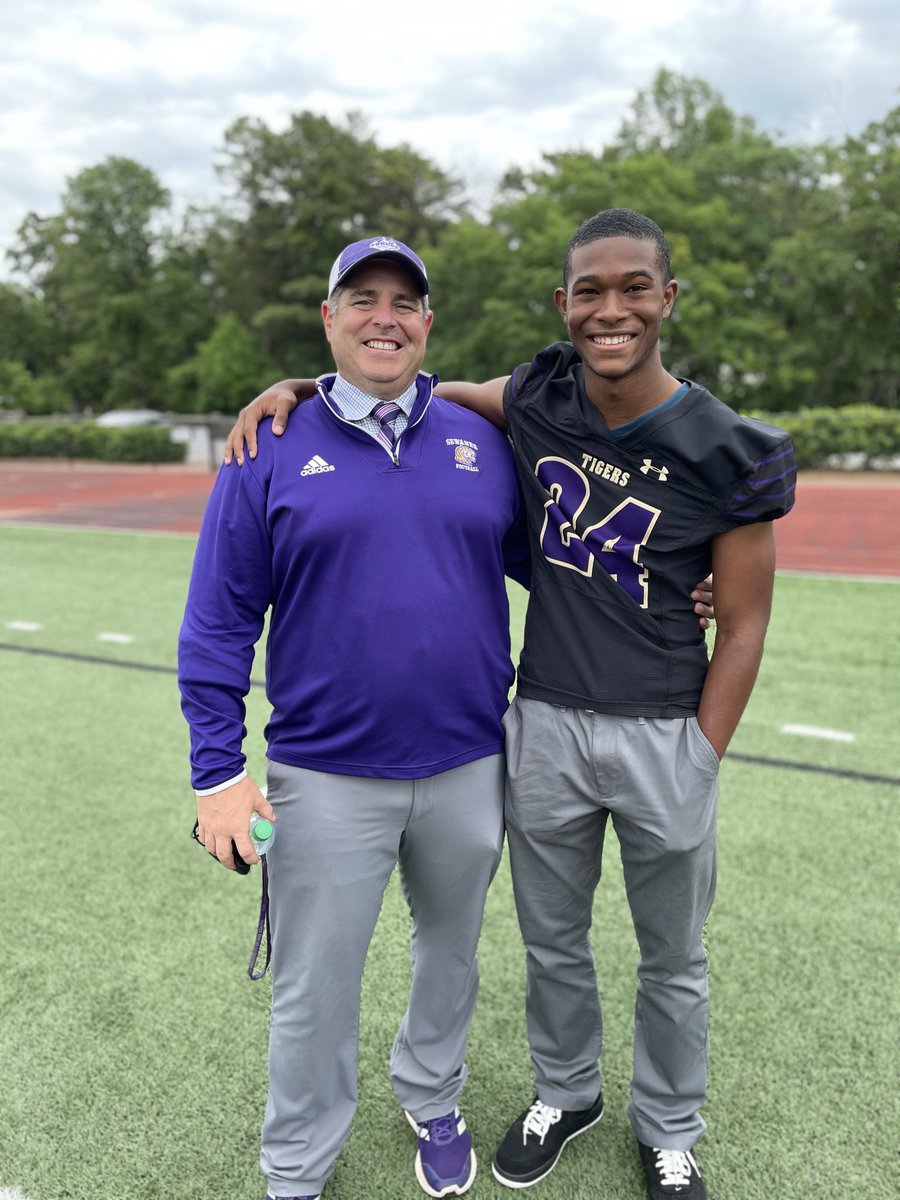 WMilesBeaty1's tweet photo. Thanks you @RICO_WALLACE and @RodgersSewanee for a 1st Class JR Day visit Thank You! @SewaneeFootball @SewaneeTigers @sewaneeuniv #TheUniversityoftheSouth https://t.co/MiXflArmy8