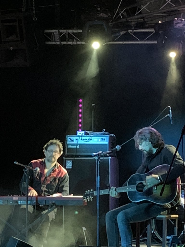 Gig Review: Ramblin’s Roots Revue featuring <a href="/Dannythechamp/">Danny the Champ</a> <a href="/robinfbennett/">Robin Bennett</a> <a href="/TheShapeImIn/">JB 💙</a> <a href="/petegow/">Pete Gow</a> <a href="/TheGoatropers/">GoatRoperRodeoBand.</a> All playing a key part in a successful <a href="/Ramblin_Roots/">Ramblin' Roots Revue</a> night. threechordsandthetruthuk.blogspot.com/2021/05/gig-re…