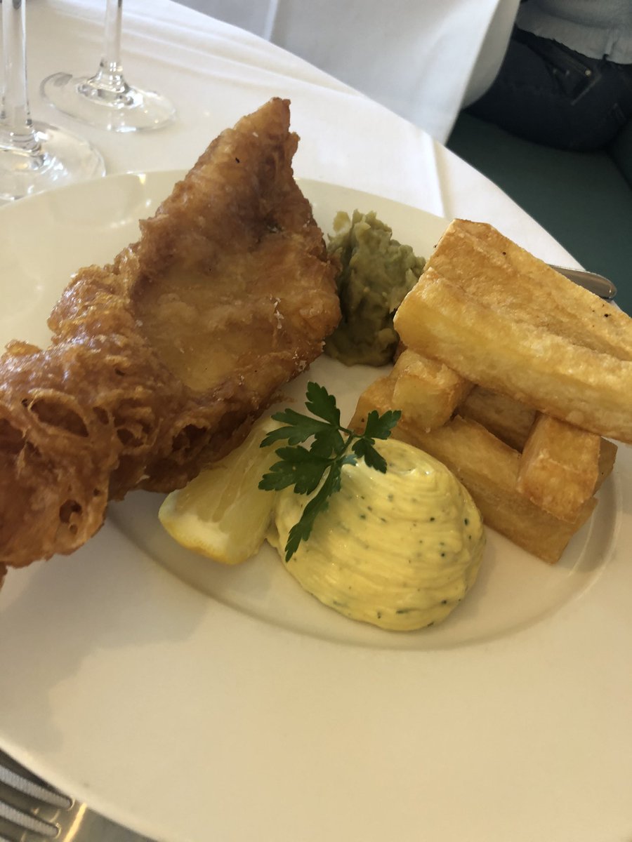 ChefEdwards68's tweet photo. Had to be done on my day off!! @suniyah09 just need a pop up omelette st!! @TimFurn #greatfish #BankHolidayMonday 👨🏼‍🍳🥊👨🏼‍🍳🍸🥂 https://t.co/Vv3PXn82EQ
