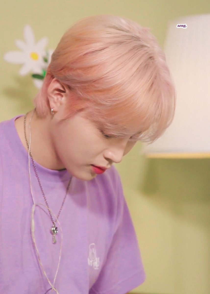 always_SENG's tweet photo. 🤍💛💜

#하성운 #HASUNGWOON @gooreumseng https://t.co/zyaf6EgF0H