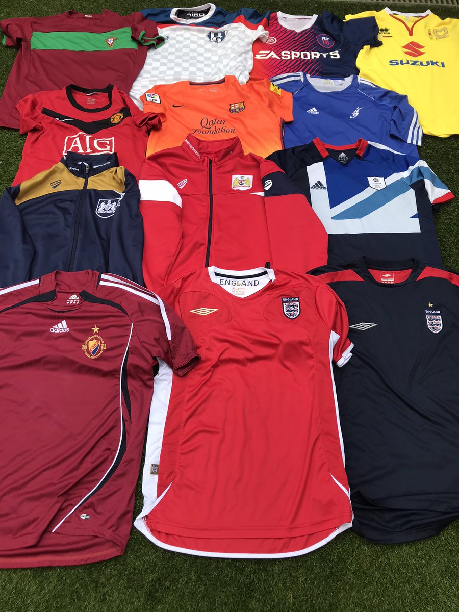 ChrisSpittles's tweet photo. Bank Holiday football shirt sales. All these £5 each. DM for more info. RTs appreciated. Thanks. https://t.co/xclNaCuqbh