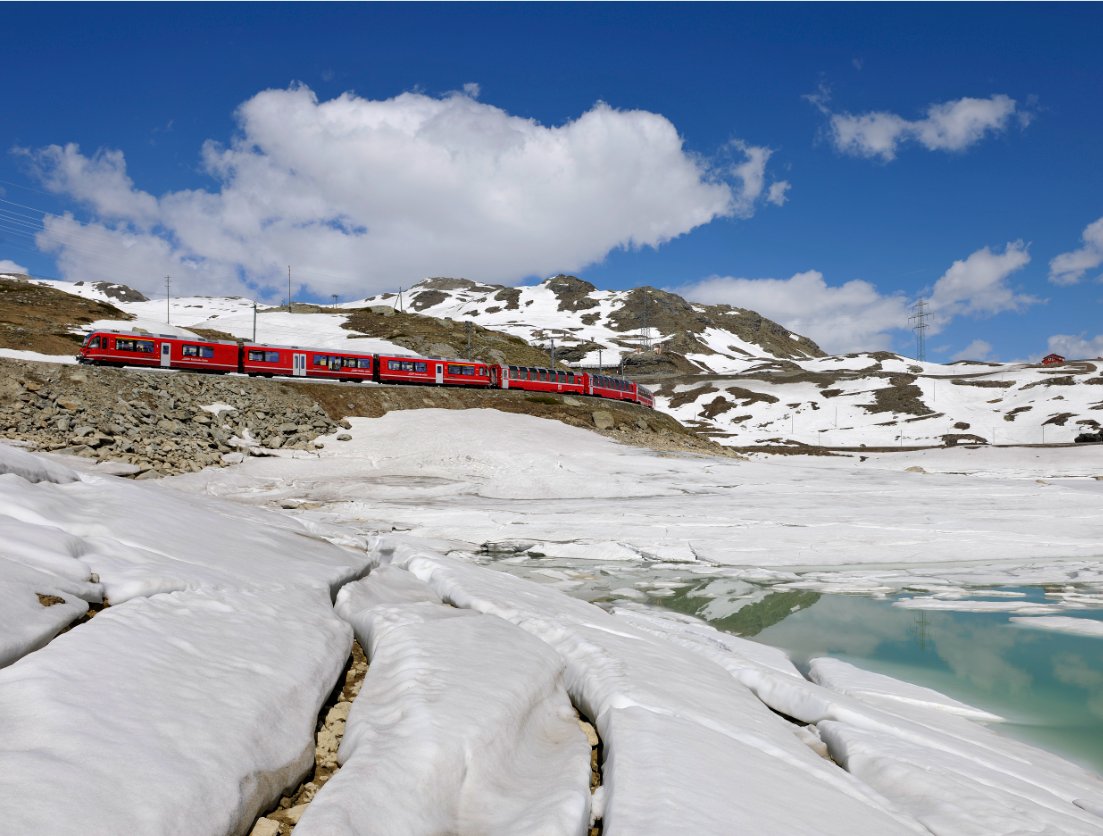 A GIUGNO SUL TRENINO ROSSO A PREZZO SPECIALE!
Tampone obbligatorio al rientro in Italia? Certo, ma il cui costo viene sensibilmente alleviato dallo sconto del 30% sul biglietto ordinario.
Informati subito su dettagli, validità e acquisto presso la stazione di Tirano tirano@rhb.ch