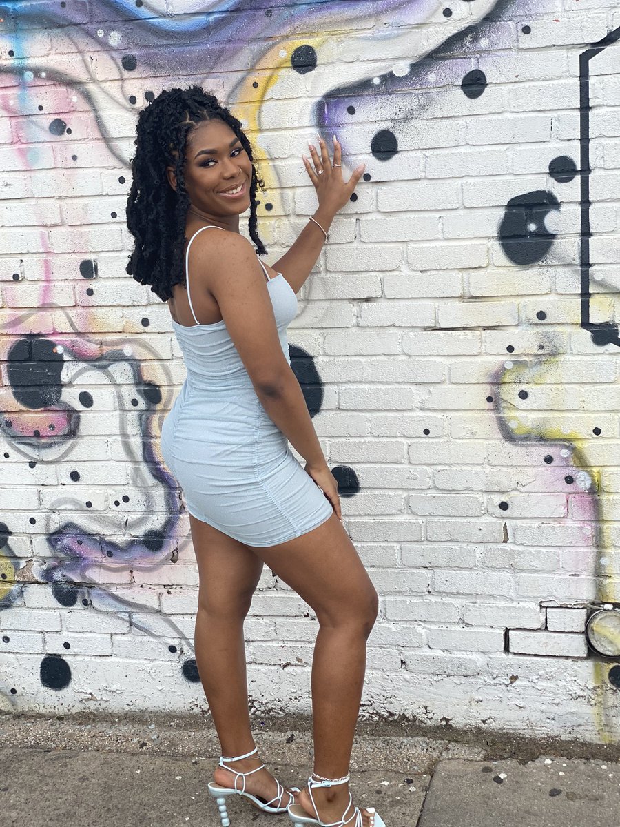 _shaimarieee's tweet photo. Birthday vibes🥳 https://t.co/Rdf0Asvg0D