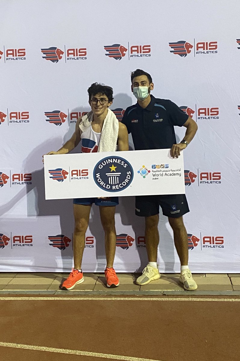 PE_WEK's tweet photo. A huge congratulations to our very own Giacomo De Lorenzi who this evening broke the Guinness World Record for the most mountain climbers in 1 minute. He has worked so hard to achieve this over the past 6 months and tonight officially recorded 150 reps. Hard work pays off👏🏼🏆 https://t.co/H06Npfbau4