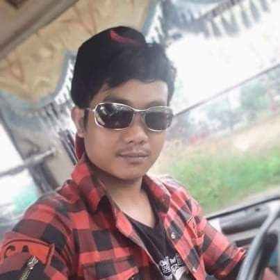 nslwin's tweet photo. Karenni (Kayah) State

KO WAI LIN AUNG, 29, from Law Pi Ta village, going back to Shan village from Kyauk Taung village, on motorcycle, was shot dead by SAC Terrorist Group on May 30 at 9:45pm. His body was taken away and returned today at 3pm

#May31Coup #WhatsHappeningInMyanmar https://t.co/72Jd1schg7