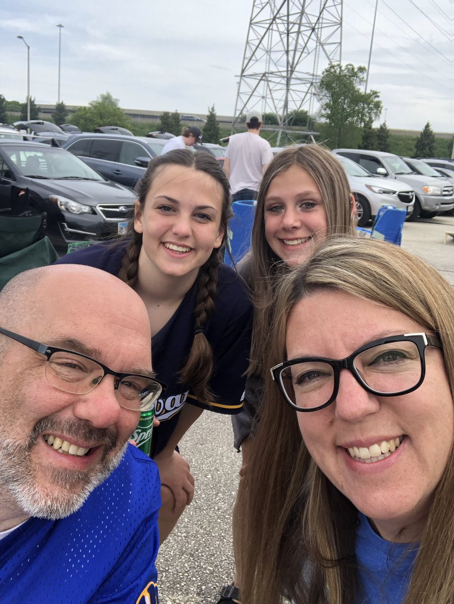kjpiccolo's tweet photo. #Thisismycrew https://t.co/Pc1hWoIujR