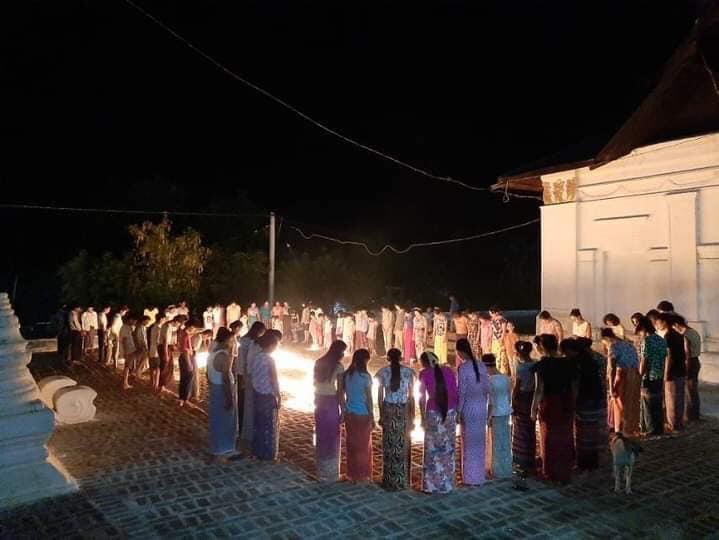 SpringBago's tweet photo. Today Night Protest in #Paline village, #ShweBo tsp and Request to Non CDM people to stand with the public for the last time. 

 #WhatsHappeningInMyanmar
#May31Coup https://t.co/30AmCQCame