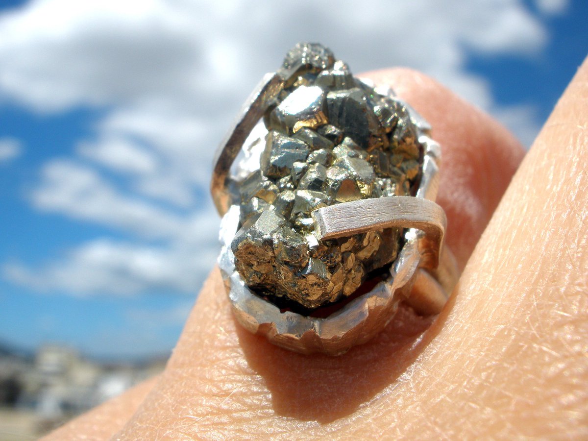 StoixeioJewelry's tweet photo. Raw Iron Pyrite Silver Ring, One of A Kind Pyrite Ring, Open Ring, Rough Gemstone Ring, Etsy Gifts #EtsyDay #midcentury #freeformring #goldcrystal #pyritesilverring #roughpyrite #healingring #protectionring #gifts #selflove #rawironpyritering #fashion https://t.co/ejXWY9kL4s https://t.co/VlNYJjOdsu