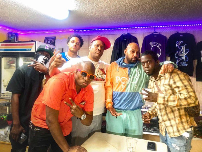 thepplshowlive's tweet photo. @buck50ceo 👉 “From coast to coast we are working!! The big homies found me even in the desert! S/o to DollaBill and @BOOMTOWNMAN ANOTHER SUCCESSFUL @THEPPLSHOWLIVE #28ST #THEPPLSHOW #BILLIONAIRE #NYHIPHOP
Watch 👉 https://t.co/jMj1wDnjx1 https://t.co/04CJFo4g5r