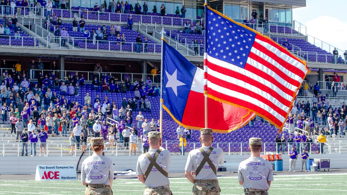 We remember and honor those who have given the ultimate sacrifice for our country. 🇺🇸  #MemorialDay