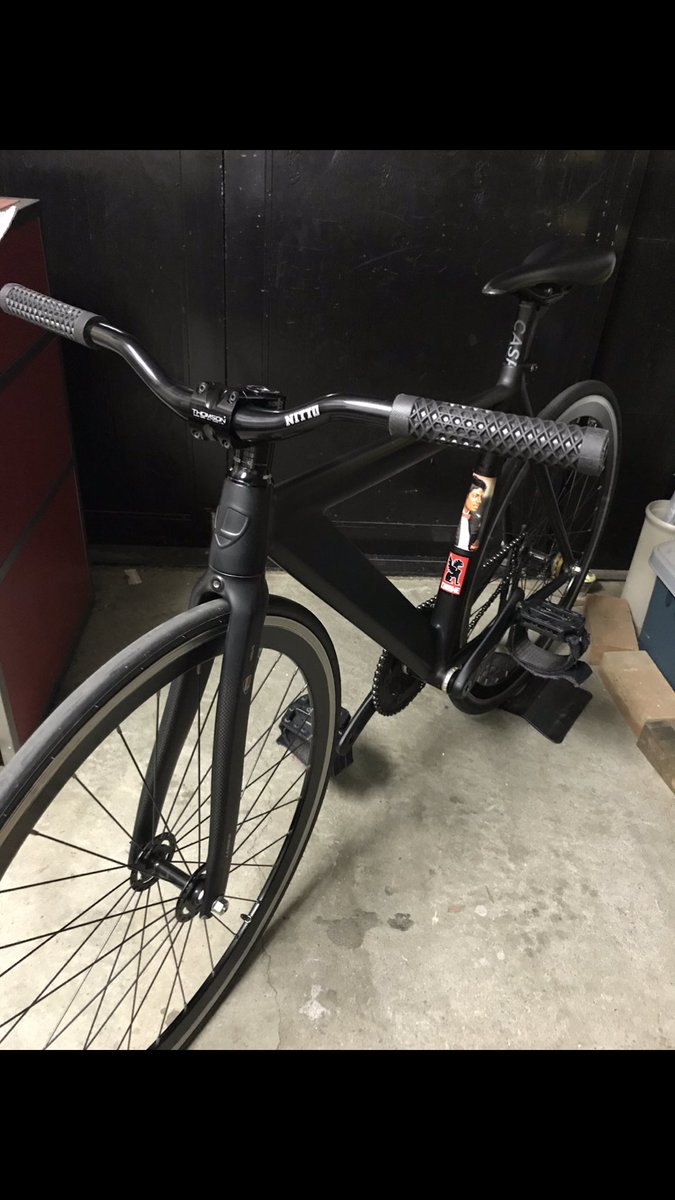RTmg8's tweet photo. 自転車が盗難に遭いました。
自宅の駐輪場に28日午前3時頃から止めていたのですが今日見たらありませんでした。
京王線八幡山駅周辺になります。

#拡散希望
#自転車盗難 https://t.co/ULtiTnUqIq