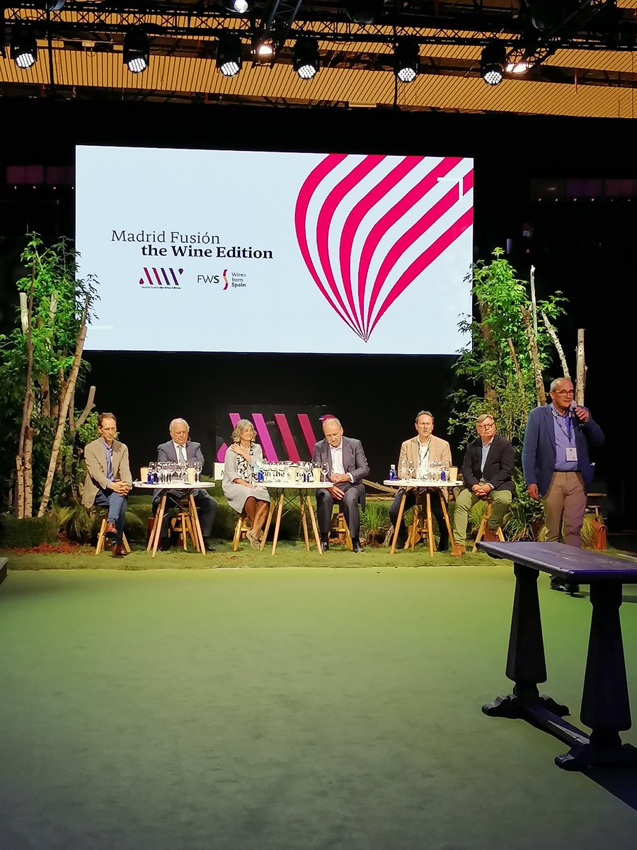 madridfusion's tweet photo. #WineEditionMF: El viñedo eterno: los grandísima reserva antes de serlo contado por grandes personalidades del vino #pedroballesteros
#mariajoselopezdeheredia
#petersisseck
#migueltorresmaczassek
#pabloalbarez
#guillermodearanzabal
•#WineEditionMF @ICEX_
#madridfusion2021 https://t.co/4Kut6lJqbx