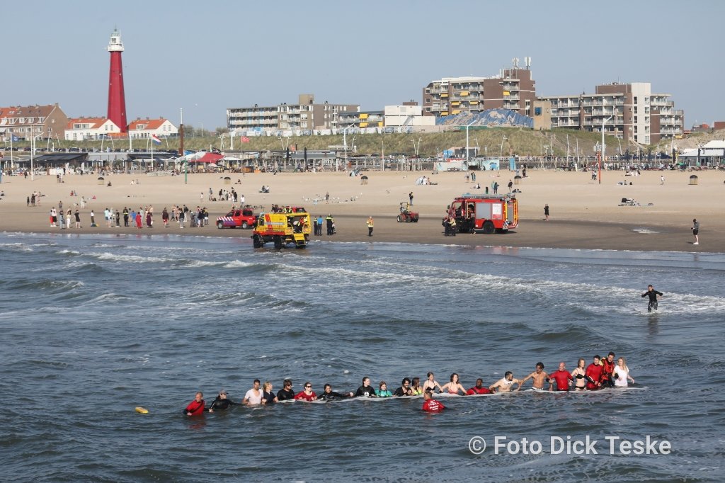 DTpersfoto's tweet photo. Wow, ja alweer, wat n snelle aktie v d hulpdiensten en burgers bij vermist kind in Scheveningen.  Kind is terecht en safe !! https://t.co/lQjBrTM2Qk