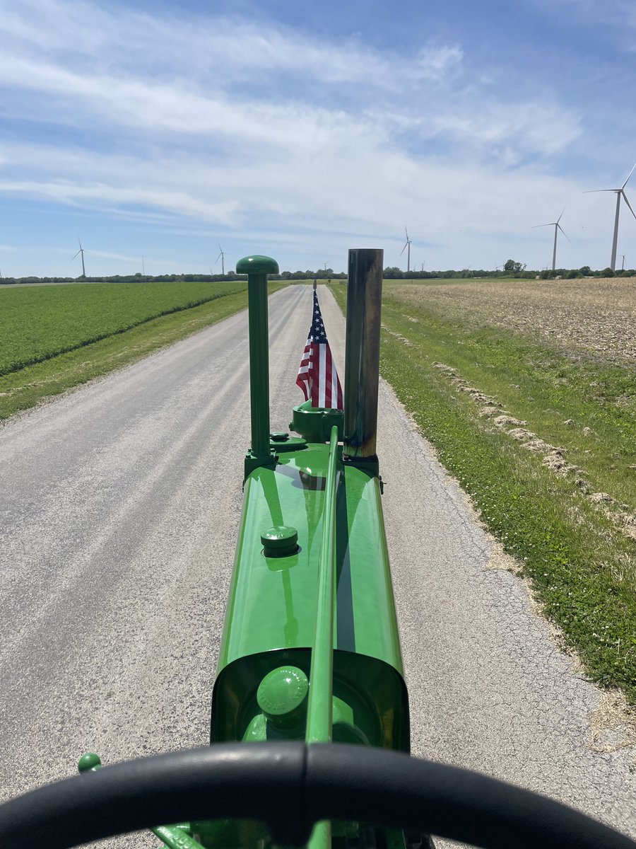 kylealbertson9's tweet photo. Happy Memorial Day weekend! Great way to celebrate the 500 with a few friends and drinks on a ole John Deere tractor cruise! #johndeereA #MemorialDayWeekend https://t.co/c2hQad2Lvg