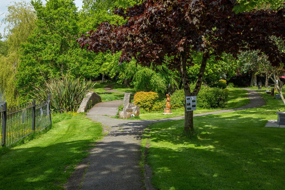 Thanks to Cllr Bernard Moynihan and Kevin Roach @CorkCountyArts@Kanturk_CU for opening of our outdoor poetry installation Poets’ Trees. The poems will be on display in the park for the month of June. Thanks to everyone who sent in a poem we were delighted with the response 😁