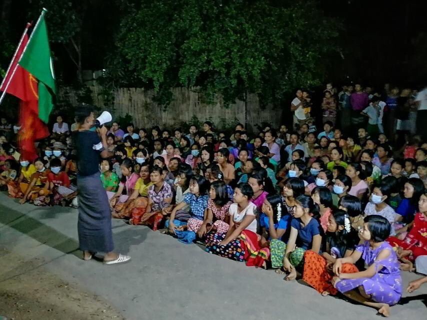 On the night of May 31, locals rallied in a village near Monywa-Amyint road to protest against the military dictatorship. #WhatsHappeningInMyanmar #May31Coup #MilkTeaAlliance