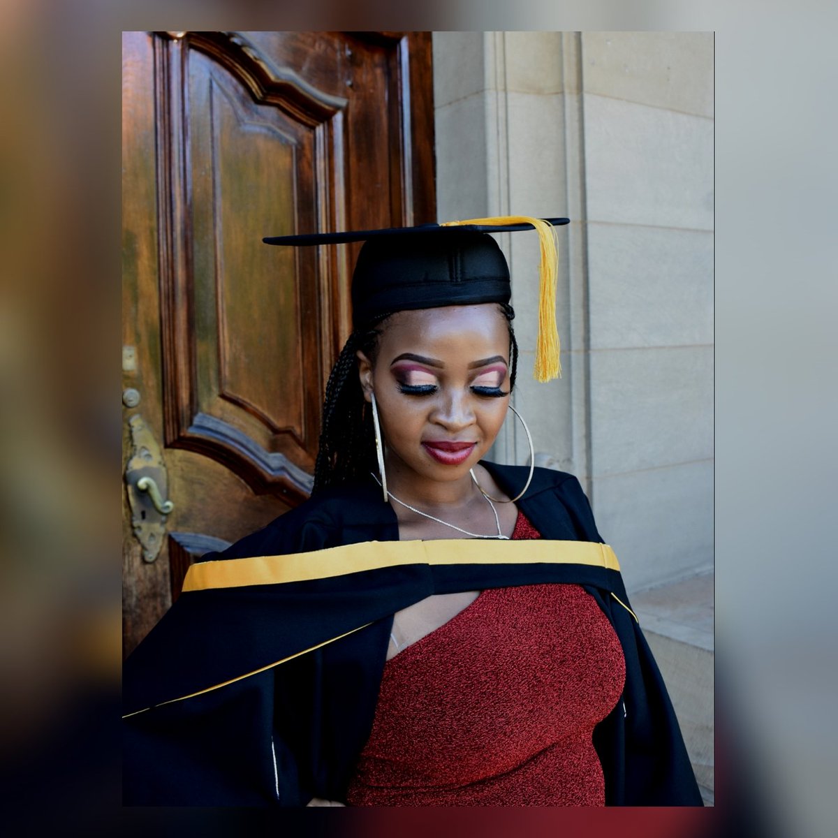 Regolelo's tweet photo. I'm female Photographer based in Bloemfontein 📷❤️🙌🏾🔥
I offer different photography services,be it graduations, events and many more.
This is my latest work ❤️
Please do like and retweet,my next client might be on your timeline 📷🙌🏾Your support Will be highly appreciated 🔥🙏🏾 https://t.co/KEWXtqDjes