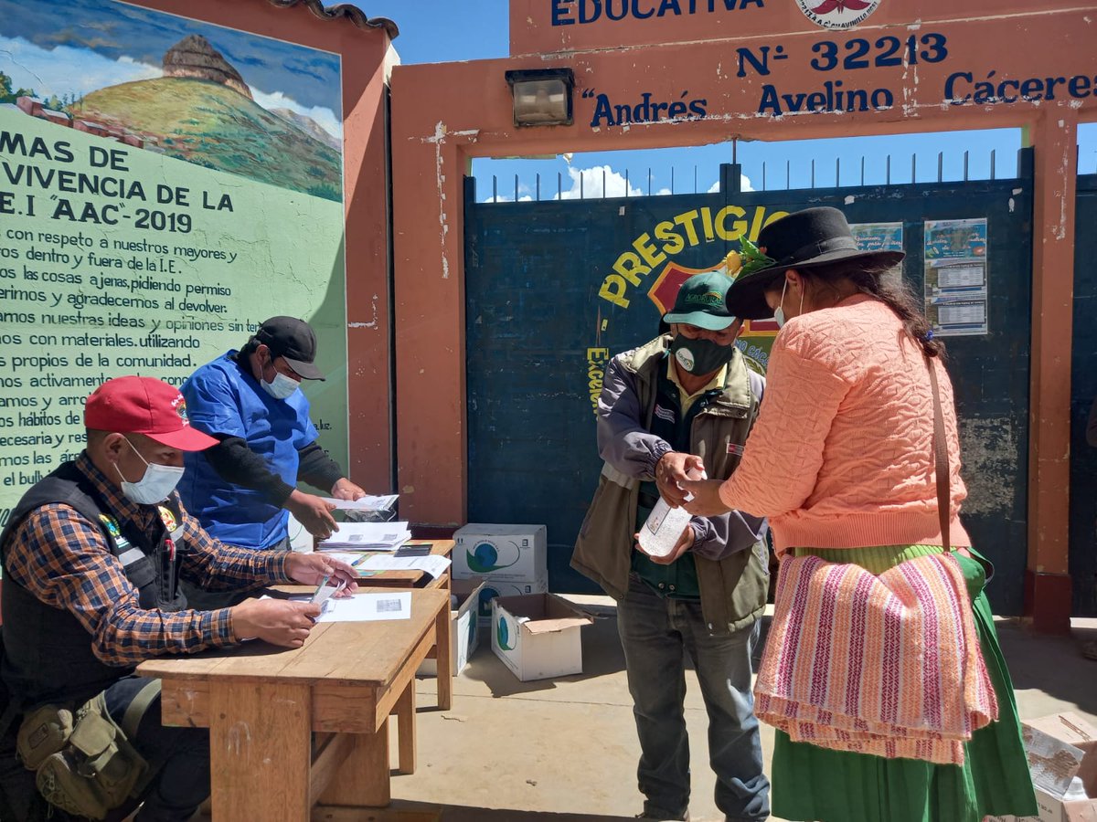 agroruralPER's tweet photo. ✅ 8 310 kits fueron destinados a los distritos de #Ripán, #Shunqui y #Sillapata, de la provincia de #DosDeMayo y 11 600 a los distritos de #AparicioPomares, #Cahuac, #Chacabamba, #Chavinillo, #Choras, #JacasChico y #Pampamarca, en la provincia de #Yarowilca. https://t.co/tnb1L8YAuf
