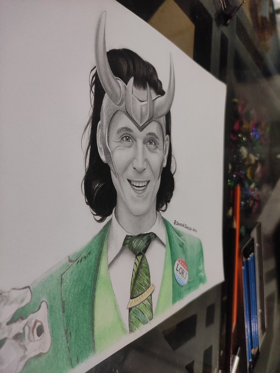 @twhiddleston @officialloki hope this post reaches to him.

I have done this sketch on A4 sized paper using graphite, charcoal and coloured pencils.

Reference image is taken from upcoming series 'LOKI' 

#Loki #lokiwebseries
#loki2021 @DisneyPlusHS