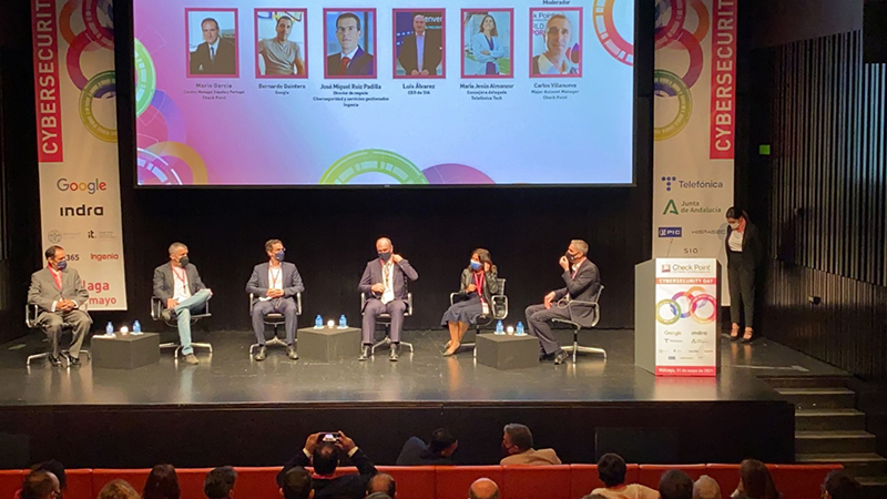 decanoCOITAOC's tweet photo. RT @coitaoc Ha resultado muy interesante #CibersecurityDay para debatir sobre #Ciberseguridad y posicionar a Andalucía como referente en la materia. Contentos de haber colaborado con el evento y representar a los Ingenieros de #Telecomunicación en este s… https://t.co/1u7Qtd7VLh