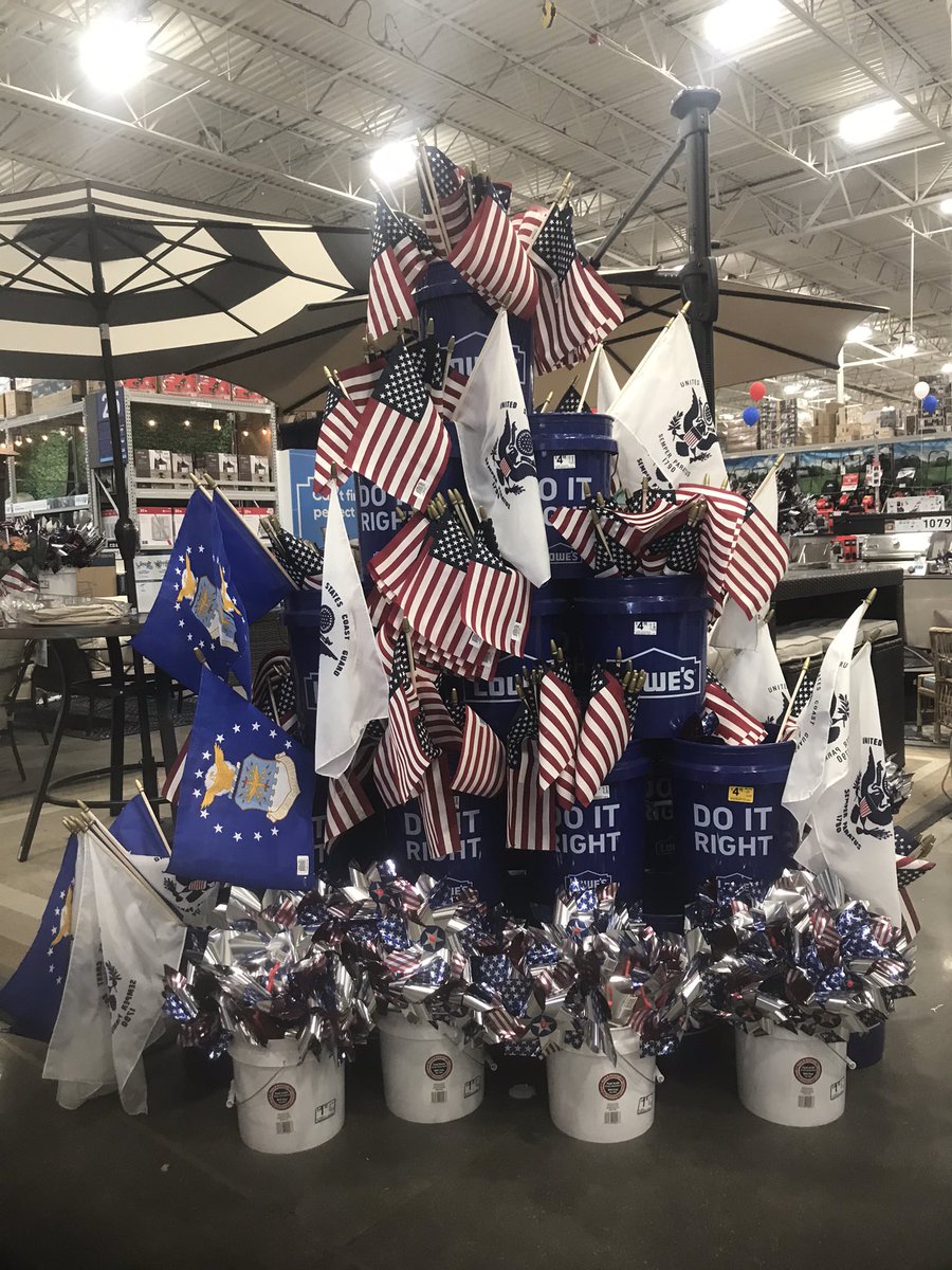 LowesWeymouth's tweet photo. Today we honor all our nations heroes that selflessly gave their lives so we can enjoy the freedoms we have today. #MemorialDay  @Bracken73P @Lowes @MarkRockman https://t.co/yexR4fPi46