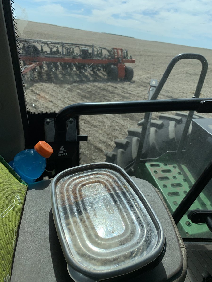 Hot lunch time in the field, <a href="/3M/">3M</a> zip ties, <a href="/rubbermaid/">Rubbermaid</a> container, <a href="/JohnDeere/">John Deere USA</a> 9r or 8 r both are equipped with food heaters take 20 mins longer than u think it would take, no container have melt, <a href="/realredgreen/">Red Green</a> if they don’t find u handsome they will at least find u handy #plant21