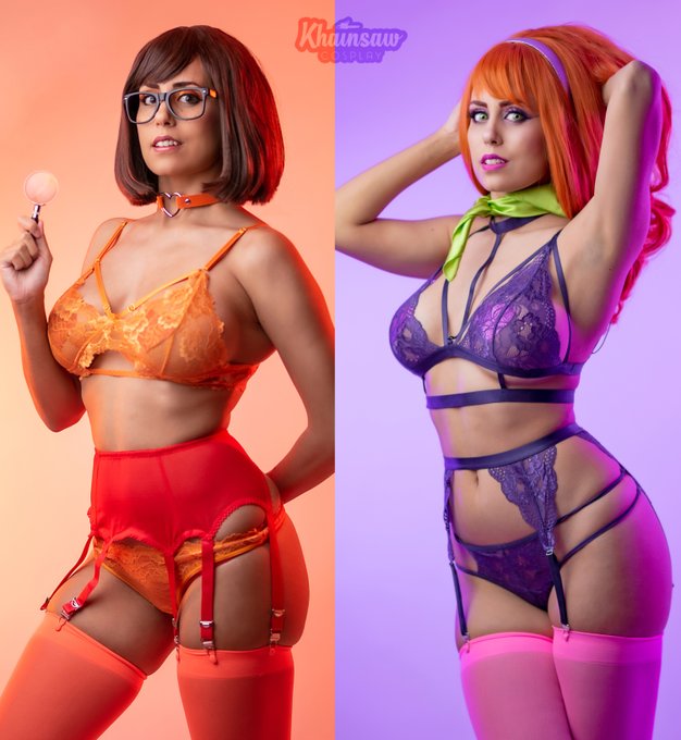 Velma vs Daphne AGAIN!?!?!?!?!! I'll stop posting these soon I promise lmao https://t.co/SCChTsjtK2<a href="/tag/cosplay"class="tags"><span>#cosplay</span></a>