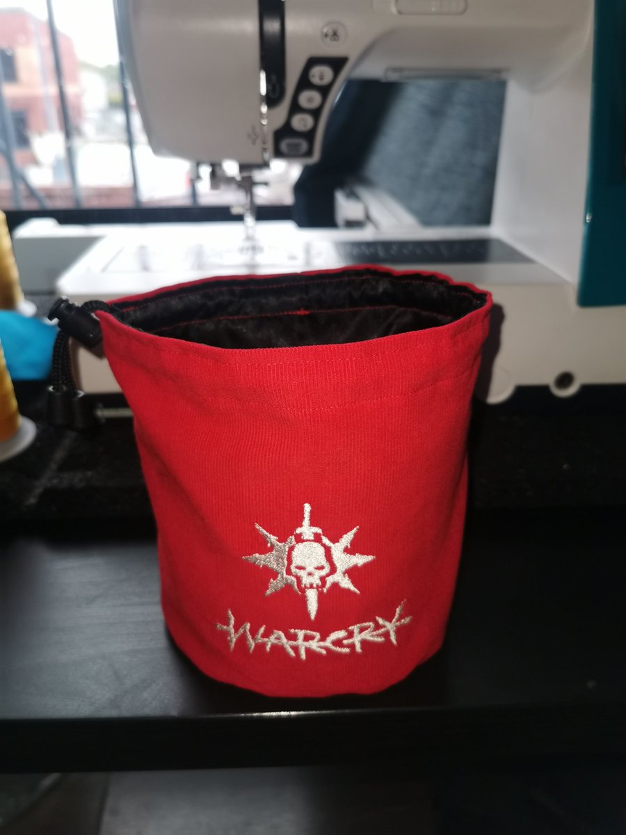 Sew40K's tweet image. #warmongers #bloodbowl #warhammer40k  #40k #aos #DND #dice #dicebag #warcry #Sew40K