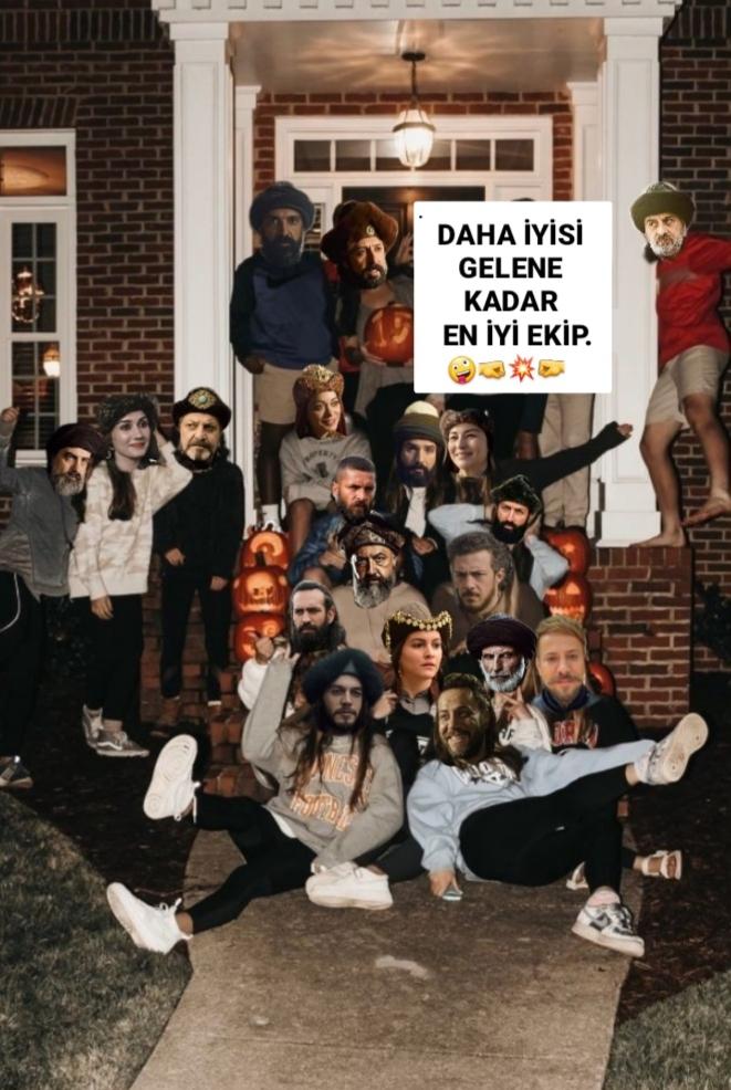 Her sözümüz dudaklarda gülüş oldu😊
Kötü günde bile birbirimizden kopmayacak kadar çok sevdik. Velhasıl kelam twitter'dan bir #ParodiEkibi geçti🔥