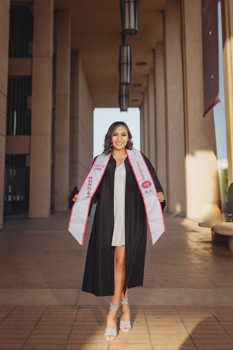 _talejo's tweet image. Para mi familia que llegaron sin nada y me lo dieron todo. Esto es para ellos. 

#csun2021