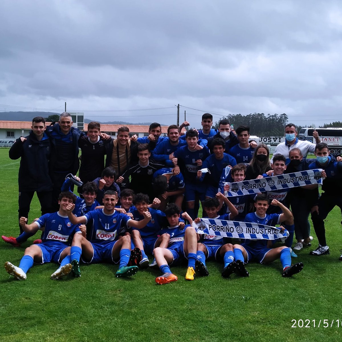 Una temporada más el <a href="/PorrinoIndCF/">Porriño Industrial FC</a>  Juvenil "A" seguirá en Liga Nacional!!!
En un año tan complicado, solo nos queda felicitar a todos los jugadores y cuerpo técnico por su trabajo,esfuerzo y compromiso.
Orgullosos de cada uno de vosotros!!!
Enhorabuena equipo!!!!!💙
#Seguimos
