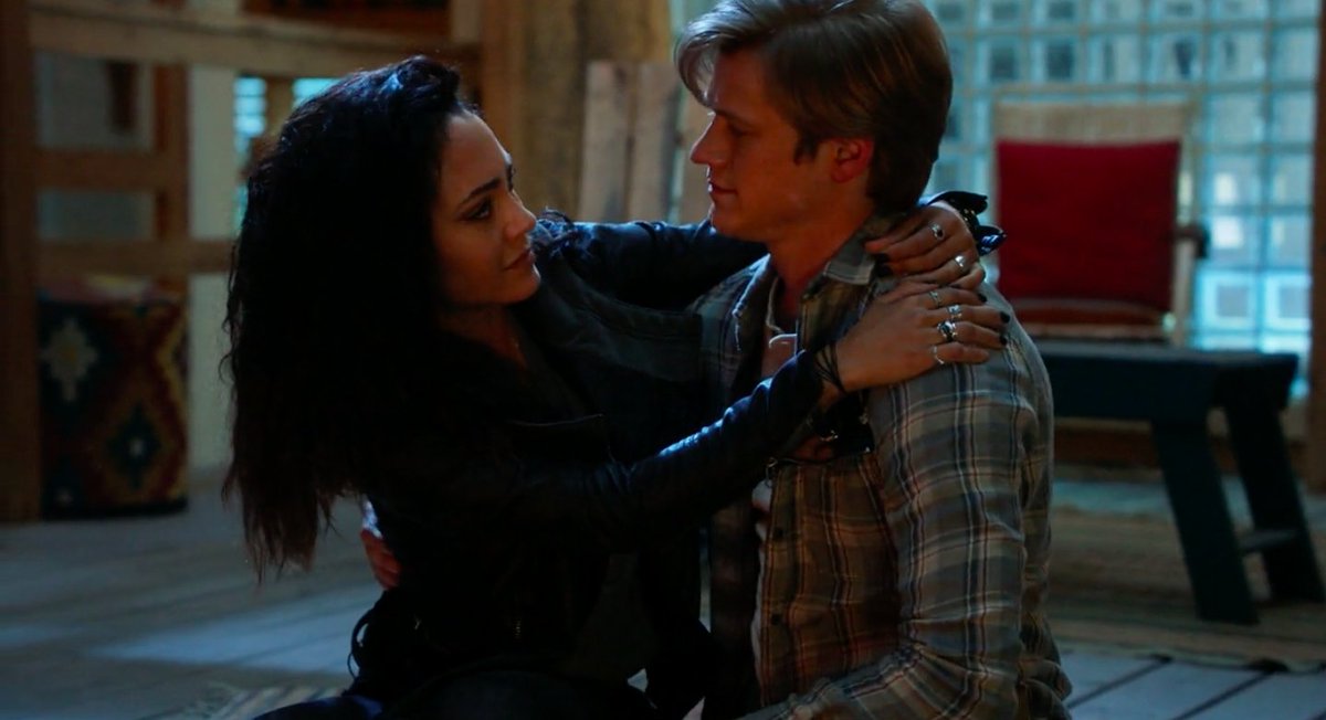 Vale8Vale's tweet photo. RT if you ship and love Mac&amp;Riley / #MacRiley !!!  #MacGyver https://t.co/PQRdFYum46