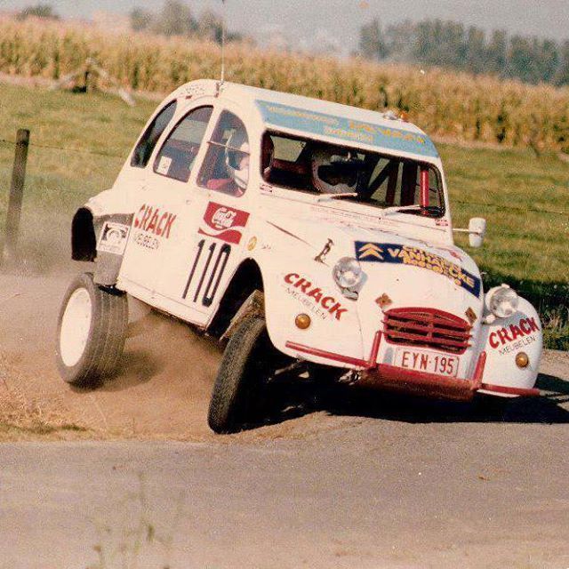 Citroen__DS21's tweet photo. Hello @Codemasters @dirtgame, thank you pour putting me in le Dirt Rally franchise! Can you le add mon petit frère the 2CV in le Dirt Rally 3.0? https://t.co/o3EpqjRjv9