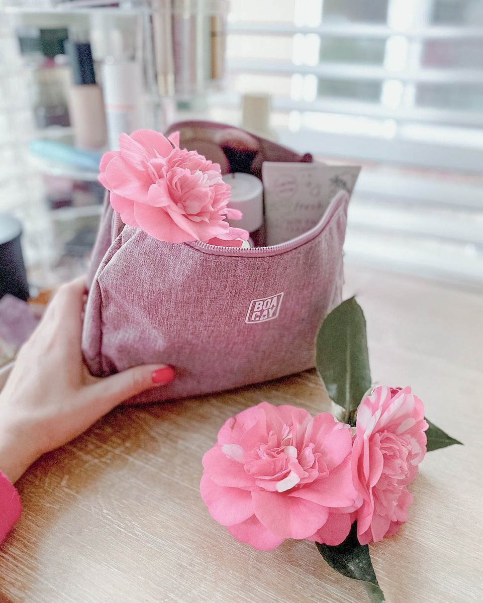 boacay's tweet photo. Fall in love with this cosmetic and toiletry bag! It is undeniably elegant and spacious. 😍 

Get your best color today! 💕

Many thanks to @spiral_of_life for this wonderful picture. 📸👜🌹

#travel #travelbag #makeupbag #travellover #instadaily #vibes #bagcharm #fashionbag https://t.co/S2HWbIW4EQ