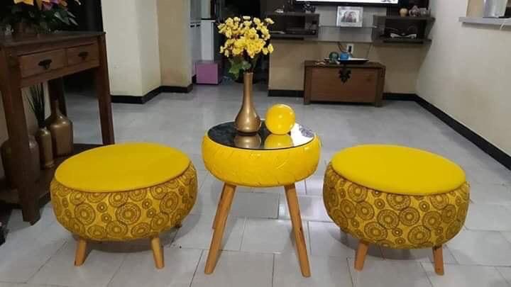 KasiEconomy's tweet photo. Her name is Favour and she creates furniture using tires.

Her handle is @Retyredglam 

 Make her famous!!! https://t.co/qall8jqJVy