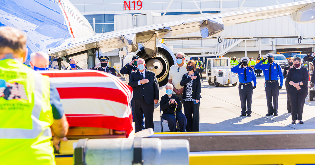 AlaskaAir's tweet photo. Today, we thank &amp; honor those who have sacrificed everything for our country—including Alfred Turgeon, who was killed in action during WWII &amp; identified 78 years later. We had the honor of bringing him home to his final resting place. #MemorialDay https://t.co/HgZbNI2rOb https://t.co/04n1g7Fe8e