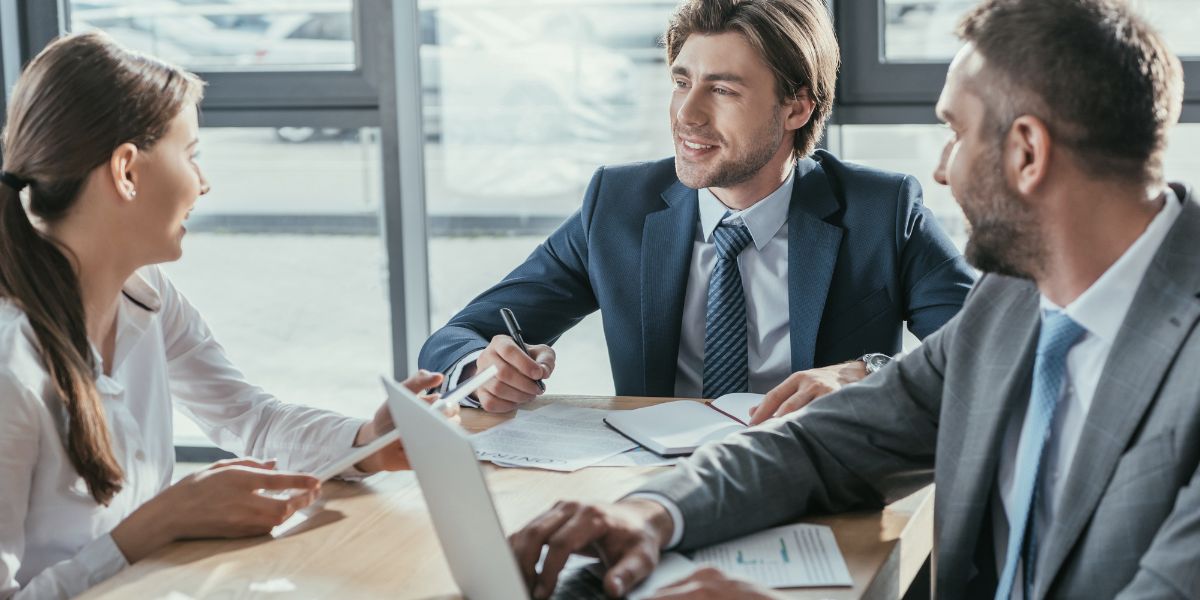 5 Reasons to Hire a Business Marketing Firm vlnk.io/3c6BARb