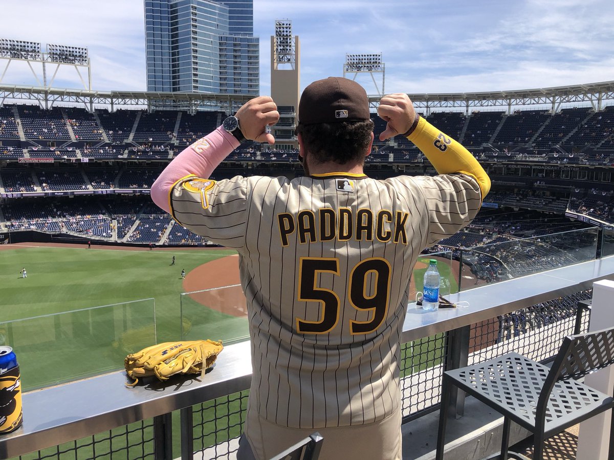 Notorious_L_I_B's tweet photo. Let’s get it #PaddackDay @TheSheriff59 #HungryForMore https://t.co/feQCIFtswu