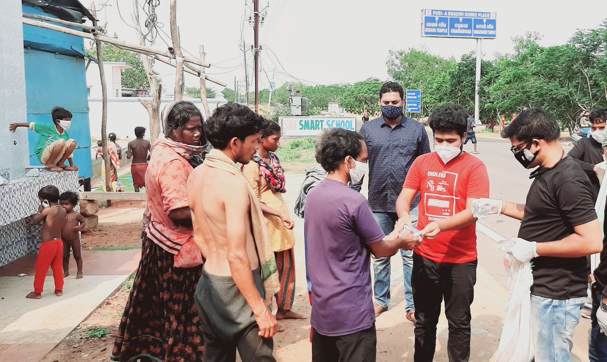 A_K_Dash_IYC's tweet photo. Continue Home cooked food have been distributed from days but the purpose of the pic isn't for highlighting just wanna tell out to help the needy kindly help the people for humanity is the best worship. #DYC_PURI
@IYCOdisha @INCOdisha @DrAChellaKumar @pratibhaiyc1 @Riyazahmadiyc https://t.co/K12qLEYPky
