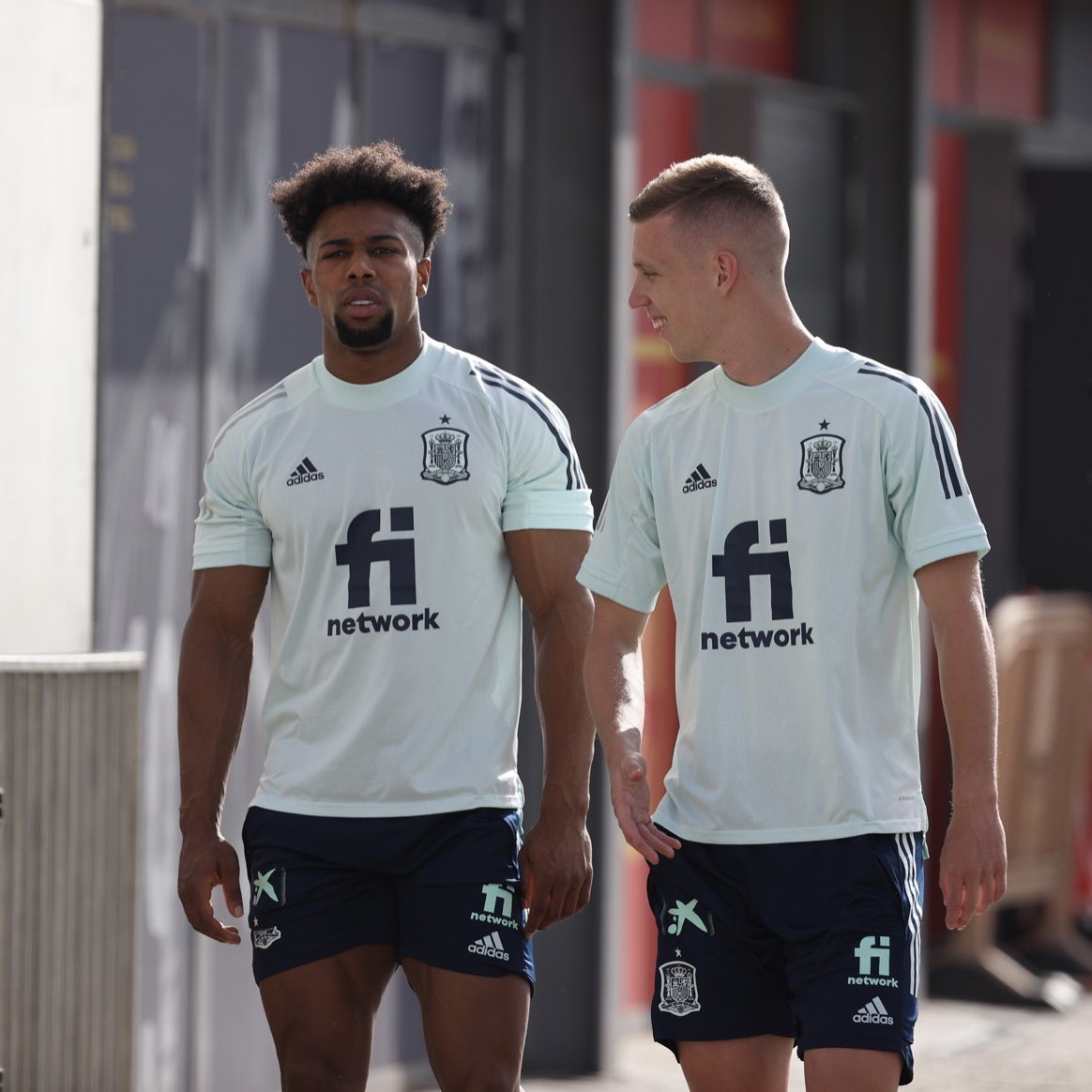 Adama Traoré y Dani Olmo, en Las Rozas (Foto: SeFutbol).