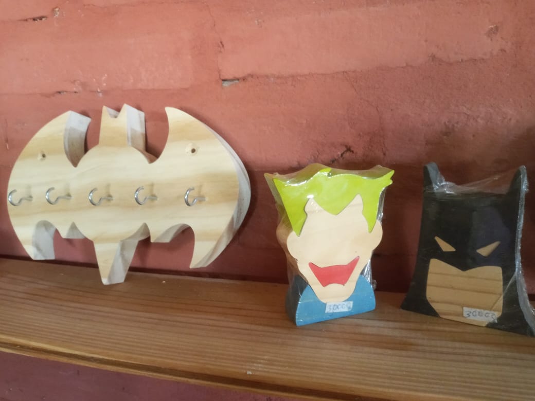 ludicos_py's tweet photo. #SeriePersonajes #Batman
Para alegrar a esa persona especial #fans de Batman con detalles para la habitación
#Portallaves #Percheros https://t.co/GRMJ2bMMMY