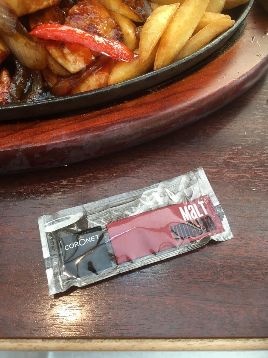 terryfraser05's tweet photo. Argh 😠 always one you can’t get opened #uselessvinegarsachets 😂😂 https://t.co/0Xv4EmygEj