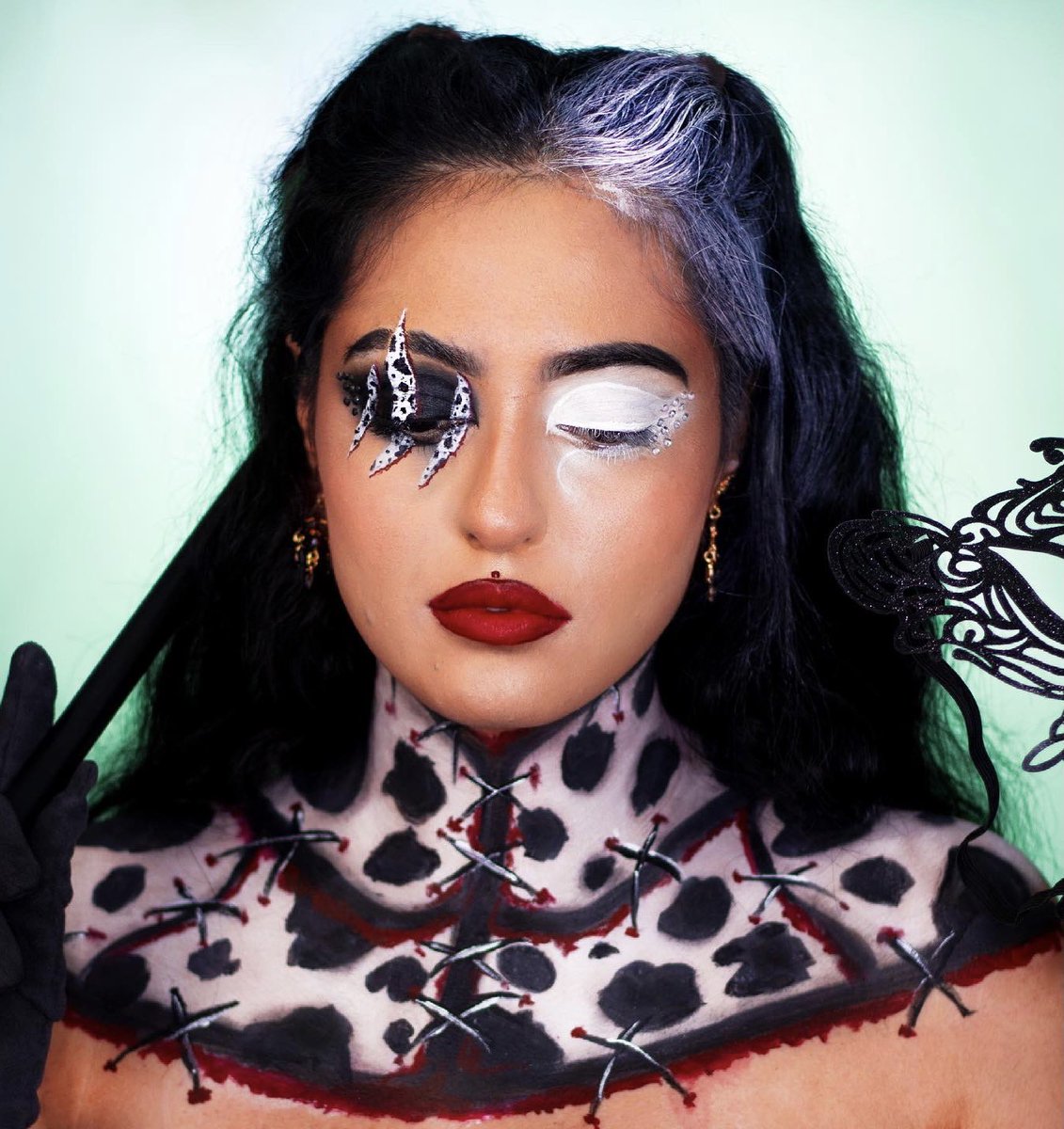Merakiblogs1's tweet photo. Loved the new #Cruella movie @DisneyStudiosCA @Disney 
Looks ib @illumin_artymua @pippambarnes 

IG https://t.co/prCtSmL2cd
#CruellaDeVil #DisneyPlus #cruellamovie #disneycruella  @MACcosmetics @beautybay @SigmaBeauty @MorpheBrushes https://t.co/aNponMMQ5V