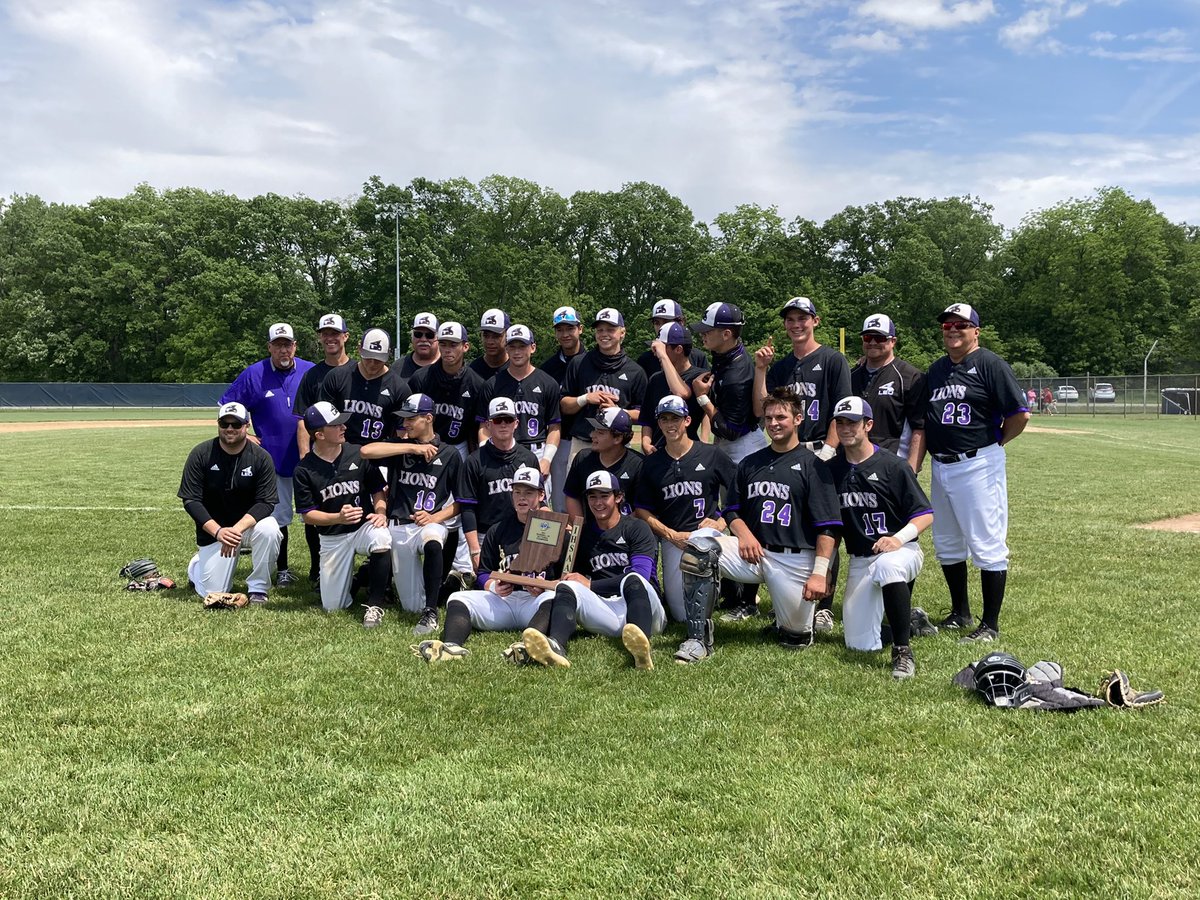 Leo is the Class 3A Garrett sectional champ after beating Bishop Luers 6-2