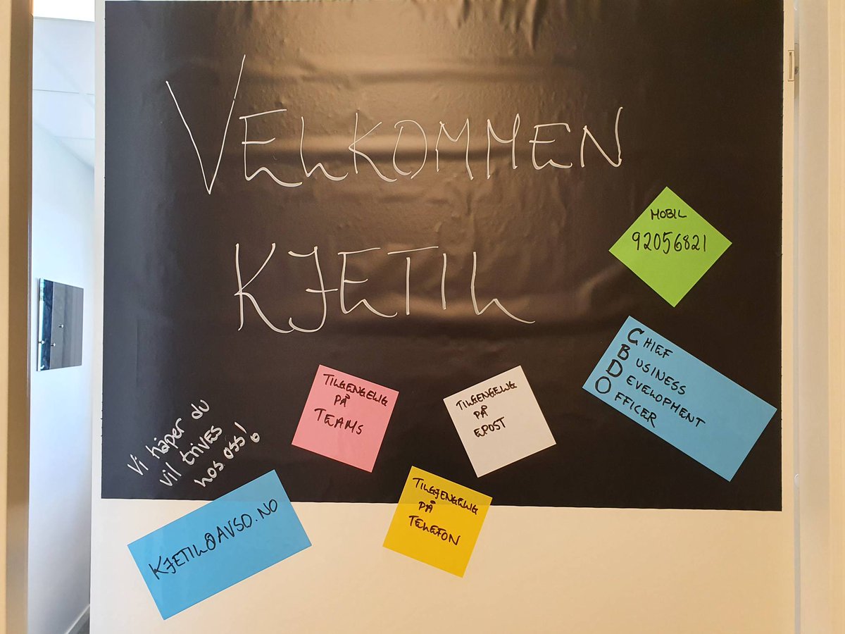 Skridr's tweet photo. Mandag, sola skinner og Kjetil er på plass hos oss! Hjertelig velkommen, vi håper du vil trives hos oss! #avso #nyansatt #cbdo https://t.co/LfCu0TOzjk