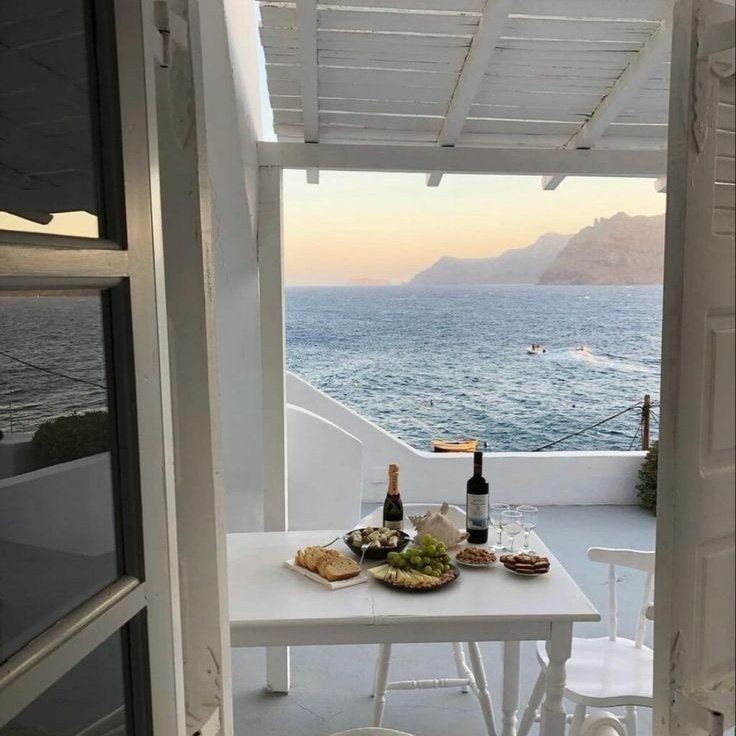 pamelabarnik's tweet photo. that's how I wish to spend my evenings https://t.co/2A7efEwxES